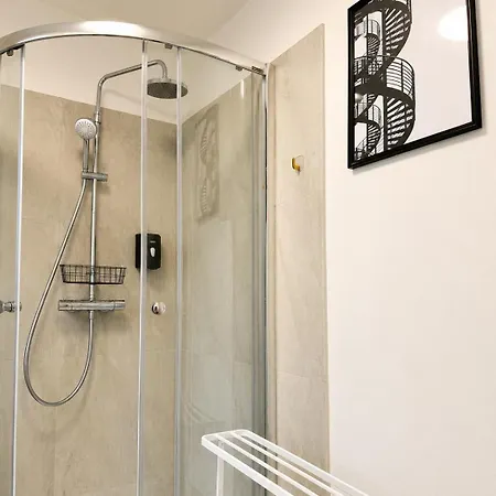 Fundeni Langa Spital Apartmán Bukurešť
