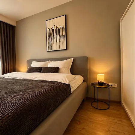 Fundeni Langa Spital Apartmán