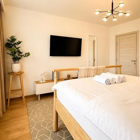 Fundeni Langa Spital Apartmán
