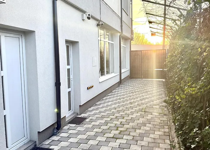 Fundeni Lângă Spital